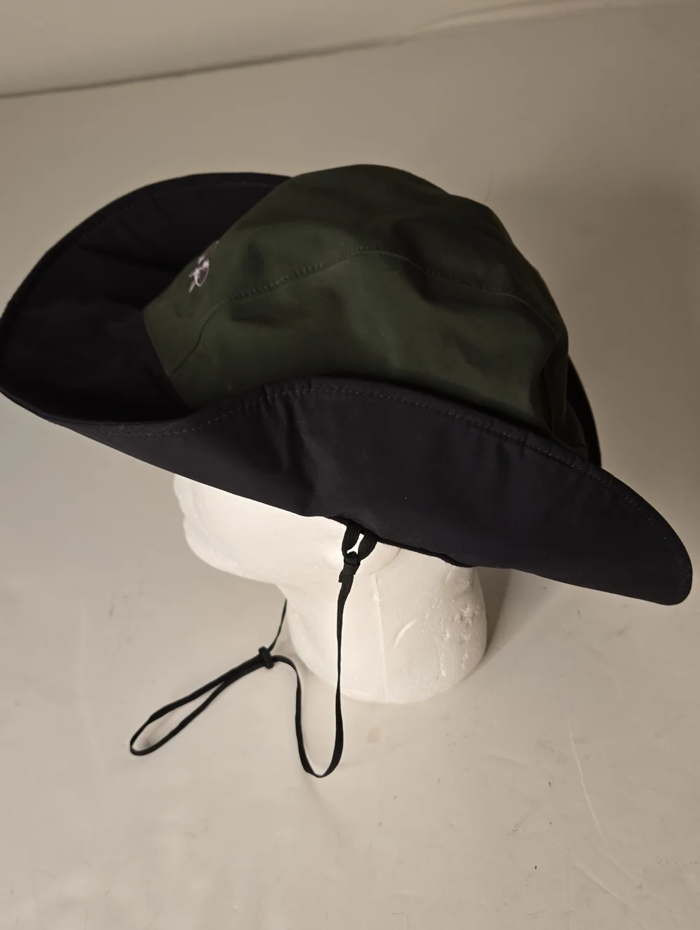 Gore-Tex Hat Outdoor Research GorTex Hat Sz L